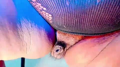 Snapshot of opraxbell chatting on 4, 10, 2025 OpraxBell online show from 4, 10, 2025