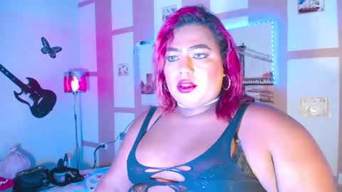 Snapshot of opraxbell chatting on 9, 10, 2025 OpraxBell online show from 9, 10, 2025