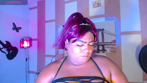 Snapshot of opraxbell chatting on 26, 10, 2025 OpraxBell online show from 26, 10, 2025