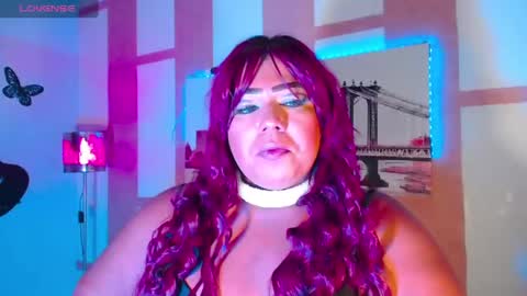 Snapshot of opraxbell chatting on 1, 11, 2025 OpraxBell online show from 1, 11, 2025