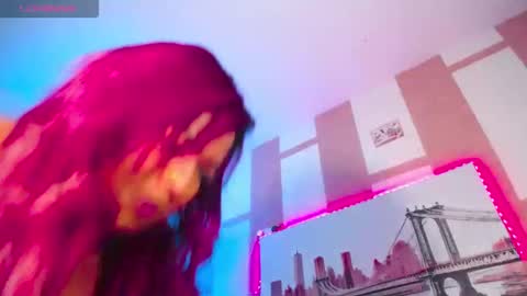 Snapshot of opraxbell chatting on 9, 11, 2025 OpraxBell online show from 9, 11, 2025