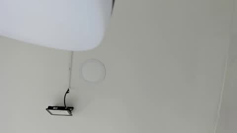 Miss Guzman  online show from 16, 10, 2025