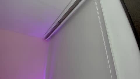 Miss Guzman  online show from 21, 4, 2026