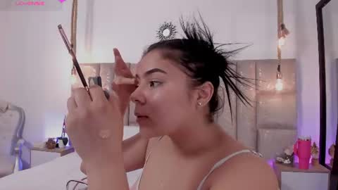 Snapshot of oriana_guzman chatting on 10, 7, 2026 Miss Guzman online show from 10, 7, 2026
