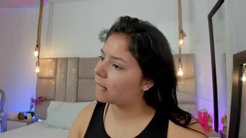 Snapshot of oriana_guzman chatting on 17, 7, 2026 Miss Guzman online show from 17, 7, 2026