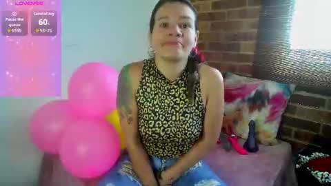 Snapshot of oriana_thomson2 chatting on 23, 6, 2026 Oriana online show from 23, 6, 2026