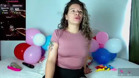 Snapshot of oriana_thomson2 chatting on 29, 7, 2026 Oriana online show from 29, 7, 2026