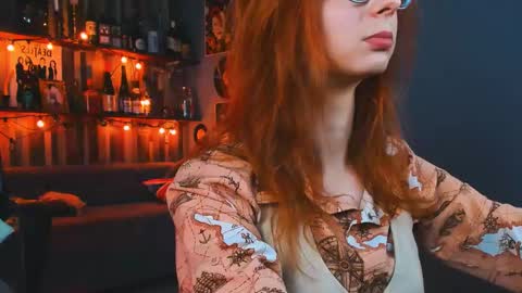 Orianna -  Hi Im into geek culture cosplay crafting LARP games. Shall we play DnD online show from 29, 12, 2024