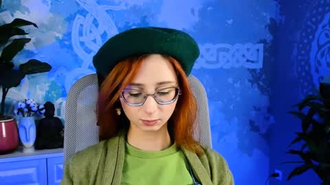Orianna -  Hi Im into geek culture cosplay crafting LARP games. Shall we play DnD online show from 30, 12, 2024