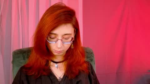 Orianna -  Hi Im into geek culture cosplay crafting LARP games. Shall we play DnD online show from 24, 9, 2025