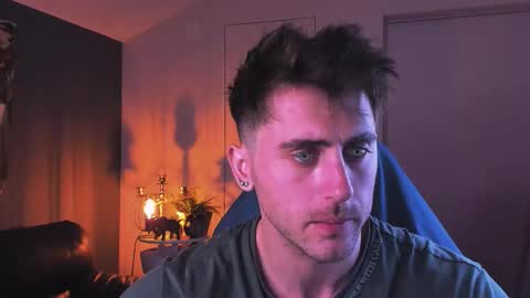 Snapshot of oscar_miller_ chatting on 5, 10, 2025 Oscar online show from 5, 10, 2025