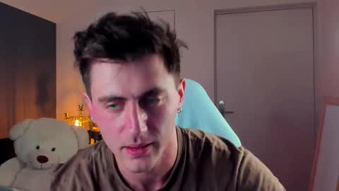 Snapshot of oscar_miller_ chatting on 23, 10, 2025 Oscar online show from 23, 10, 2025