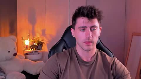 Snapshot of oscar_miller_ chatting on 24, 10, 2025 Oscar online show from 24, 10, 2025