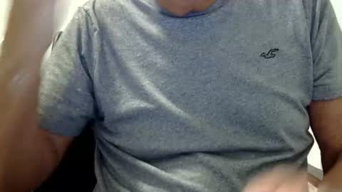 Snapshot of ossibottom chatting on 1, 6, 2026 Ossi online show from 1, 6, 2026