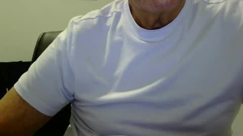 Snapshot of ossibottom chatting on 16, 6, 2026 Ossi online show from 16, 6, 2026
