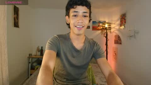 Snapshot of ostin_18hot chatting on 23, 7, 2026 ostin 18hot online show from 23, 7, 2026