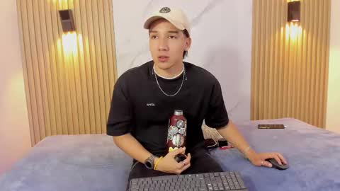 Otto Andrew online show from 1, 3, 2026