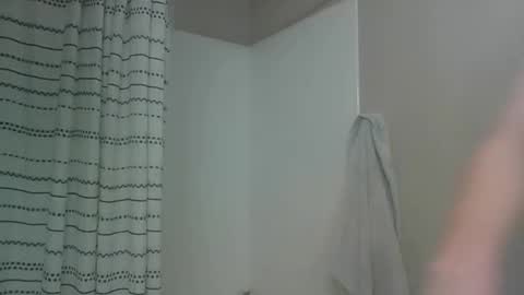 ouioui689 online show from 10, 3, 2026