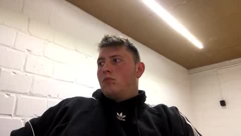 outflayd online show from 26, 3, 2026