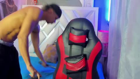 owen blaze online show from 30, 4, 2026