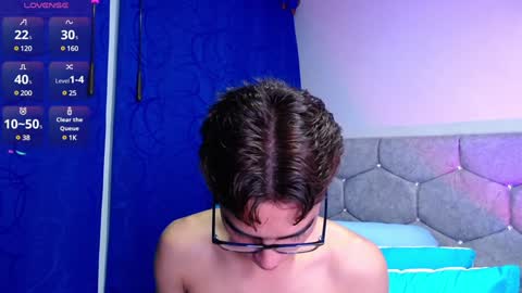 Owen  Independent model  online show from 1, 2, 2025