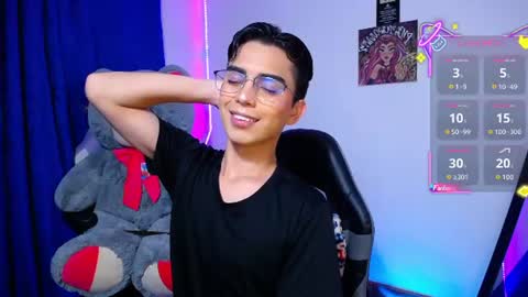 Owen  Independent model  online show from 21, 6, 2026