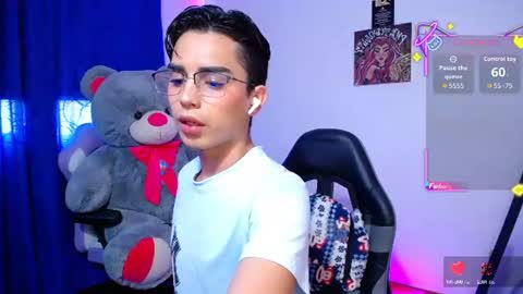 Owen  Independent model  online show from 24, 6, 2026