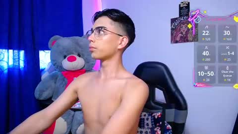 Owen  Independent model  online show from 26, 6, 2026