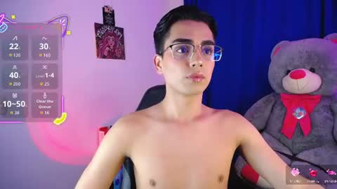 Owen  Independent model  online show from 23, 7, 2026