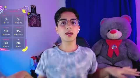 Owen  Independent model  online show from 24, 7, 2026