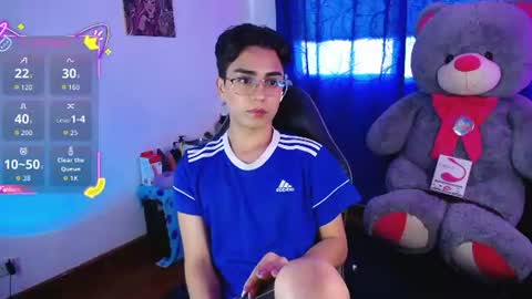 Owen  Independent model  online show from 28, 7, 2026