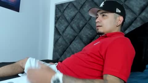 O W E N - S T O N E online show from 13, 11, 2025