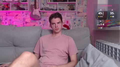 Snapshot of oxmikexo chatting on 4, 1, 2025 Mike online show from 4, 1, 2025