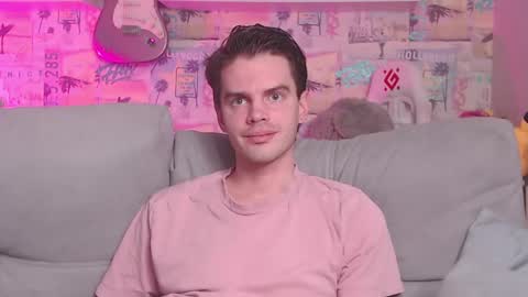 Snapshot of oxmikexo chatting on 15, 2, 2025 Mike online show from 15, 2, 2025