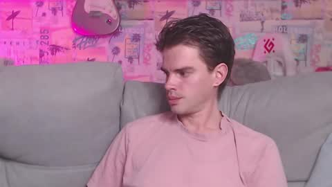 Snapshot of oxmikexo chatting on 15, 2, 2025 Mike online show from 15, 2, 2025