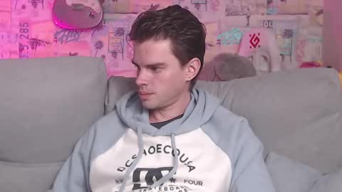 Snapshot of oxmikexo chatting on 22, 2, 2025 Mike online show from 22, 2, 2025