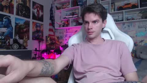 Snapshot of oxmikexo chatting on 10, 3, 2025 Mike online show from 10, 3, 2025