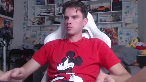 Snapshot of oxmikexo chatting on 9, 9, 2025 Mike online show from 9, 9, 2025