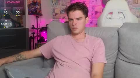 Snapshot of oxmikexo chatting on 3, 11, 2025 Mike online show from 3, 11, 2025