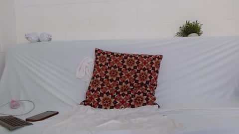 Jeannifer online show from 14, 1, 2025