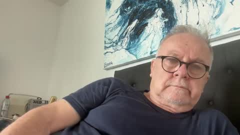 Snapshot of ozhairybearxxxx chatting on 3, 2, 2026 ozhairybearxxxx online show from 3, 2, 2026