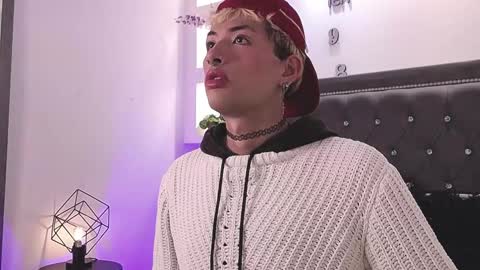 Snapshot of ozorio_dany chatting on 15, 9, 2025 Dany Ozorio online show from 15, 9, 2025