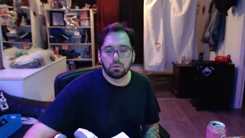 Snapshot of ozziebaker chatting on 29, 9, 2025 Ozzie Baker online show from 29, 9, 2025