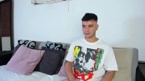 Snapshot of p_jhon chatting on 11, 9, 2025 P online show from 11, 9, 2025