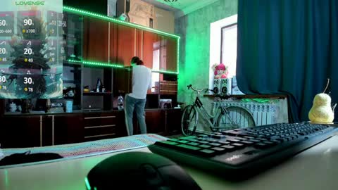 Ella online show from 27, 1, 2025