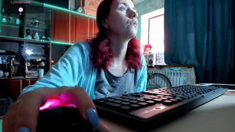 Ella online show from 5, 2, 2025