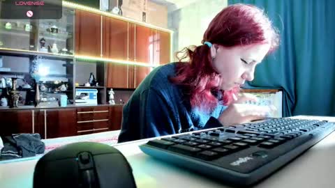 Ella online show from 17, 2, 2025