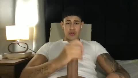 Javi    online show from 6, 1, 2025