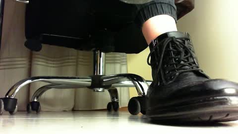 Snapshot of pablomenesssl chatting on 8, 2, 2025 Pablo Meness online show from 8, 2, 2025