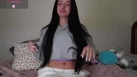 Snapshot of pakeha_princess chatting on 26, 10, 2025 Holly online show from 26, 10, 2025